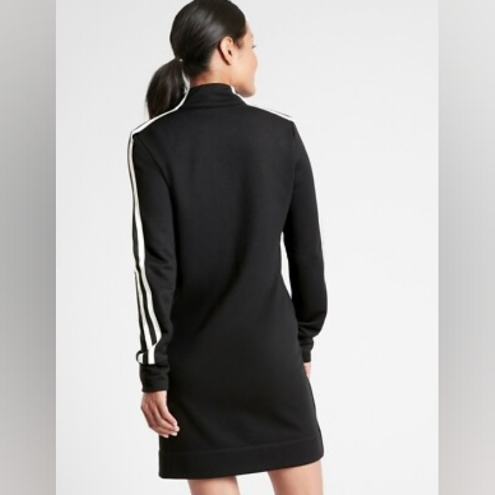 Athleta Crosstown Track Black Half-Zip Pullover D… - image 2